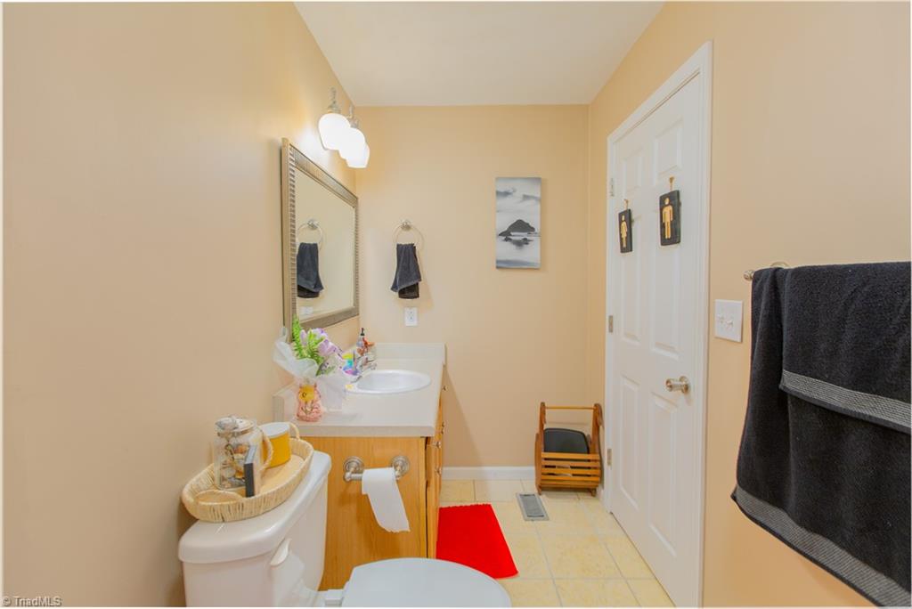 5343 Mapleton Street Property Photo 18