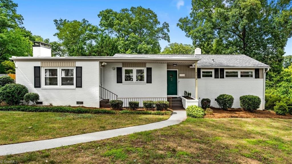 2218 Oak Hill Drive Property Photo 1
