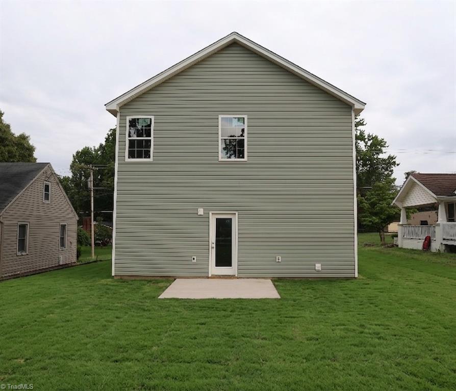 205 E Springfield Road Property Photo 13
