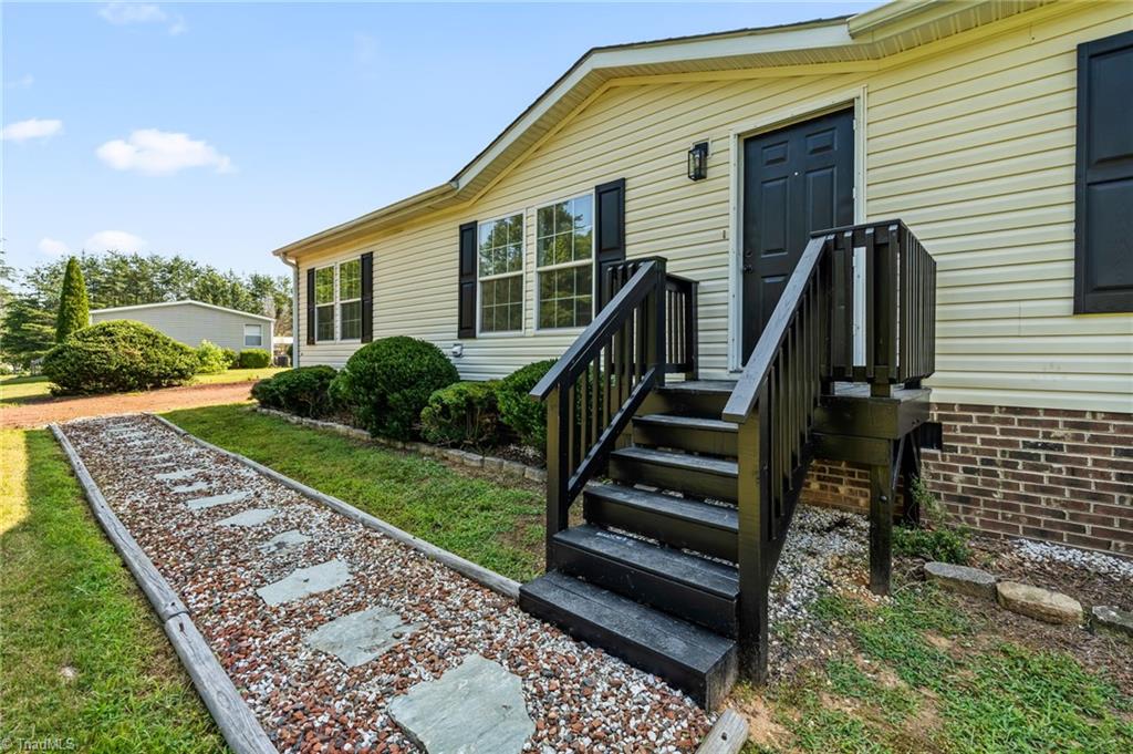 231 Nell Road Property Photo 5