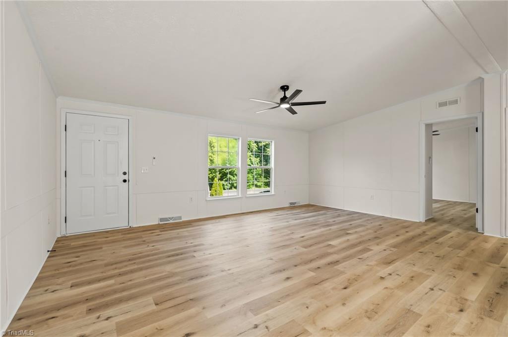 231 Nell Road Property Photo 9