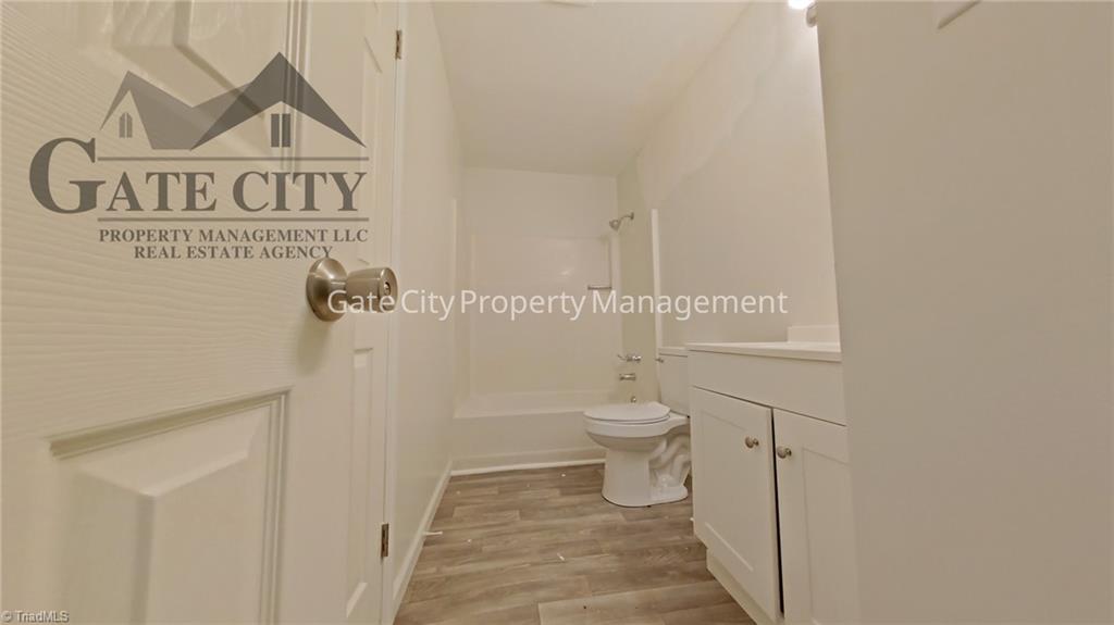 427 S Main Street # 9 Property Photo 14