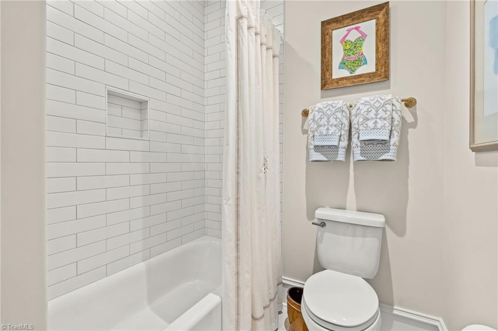 8111 Falcon Trail Property Photo 34