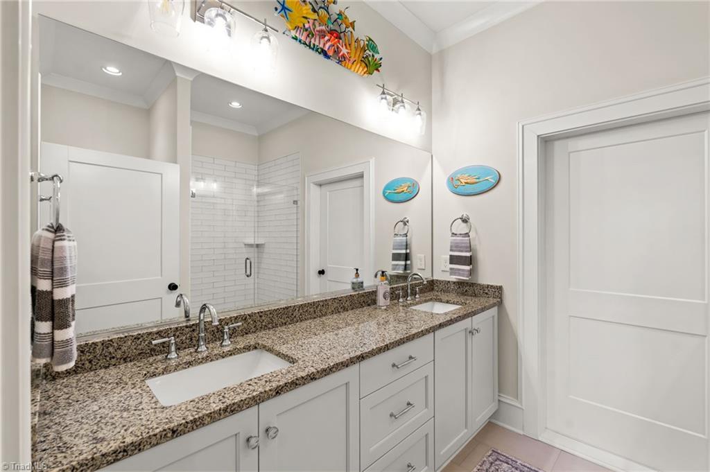 8111 Falcon Trail Property Photo 39