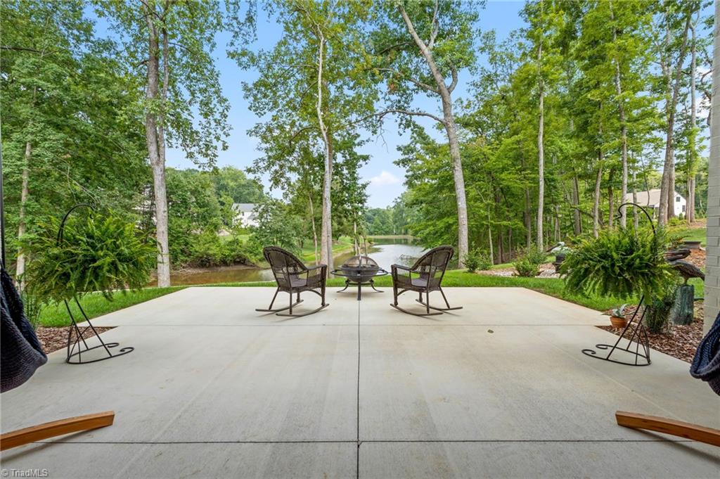 8111 Falcon Trail Property Photo 44