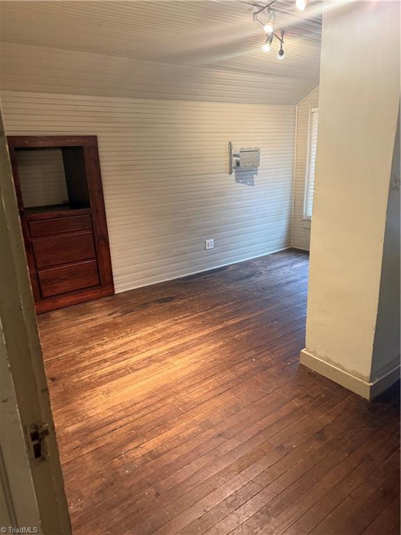 2187 Hickory Tree Road Property Photo 11