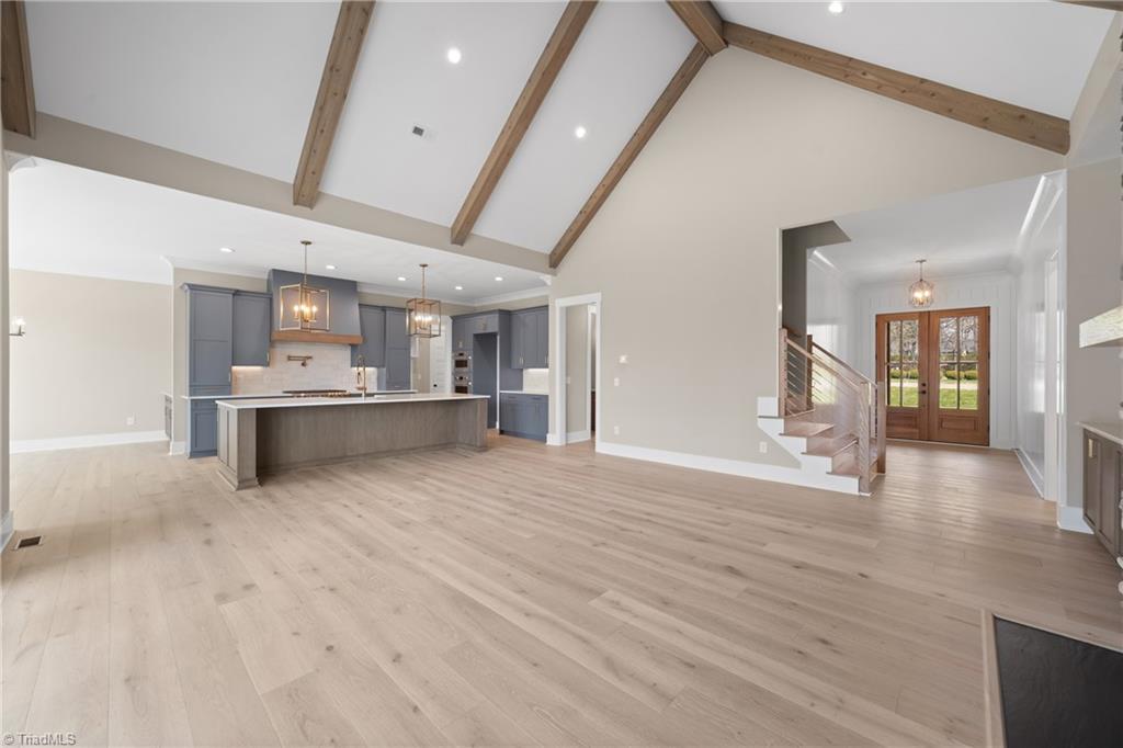 3973 Valley View Circle Property Photo 8