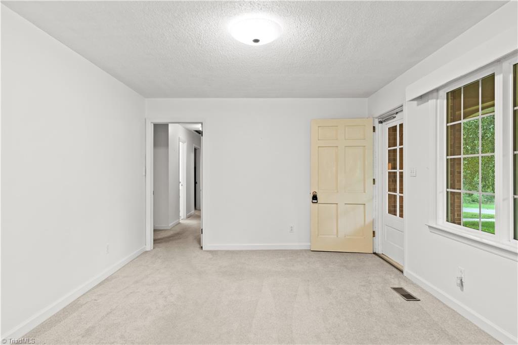 153 Shady Lane Property Photo 8