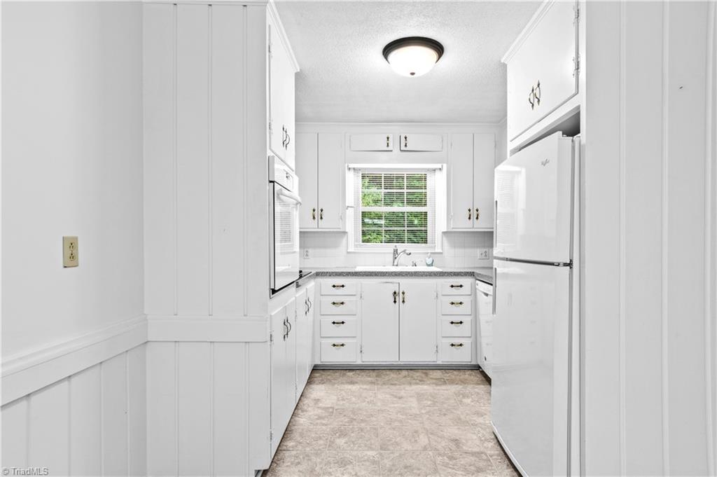 153 Shady Lane Property Photo 12