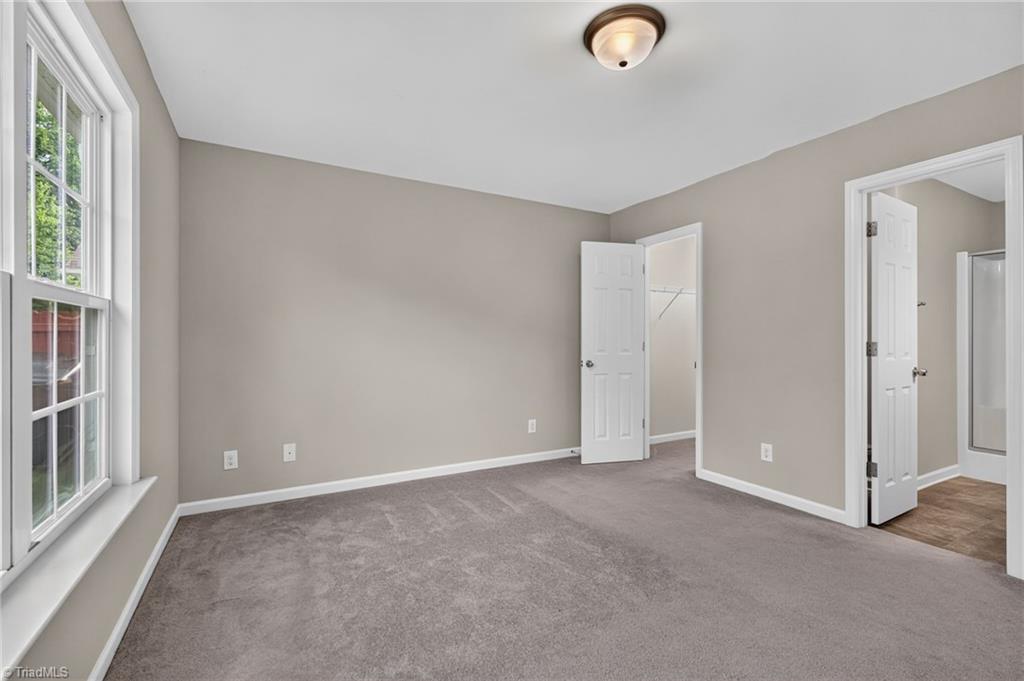 1575 Farningham Lane Property Photo 15
