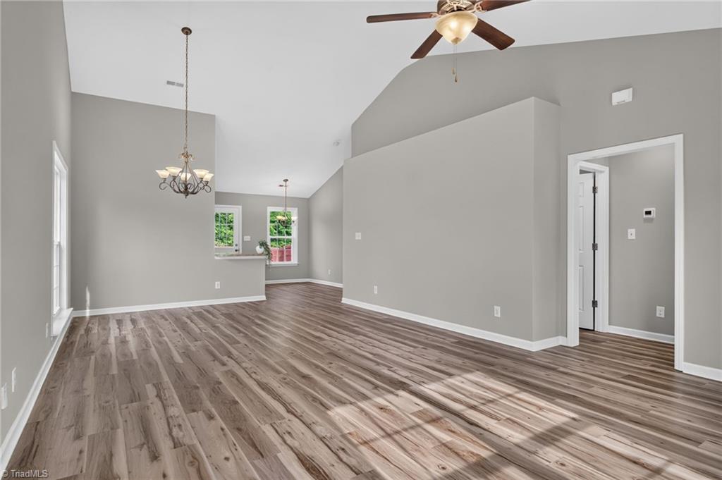 1575 Farningham Lane Property Photo 28