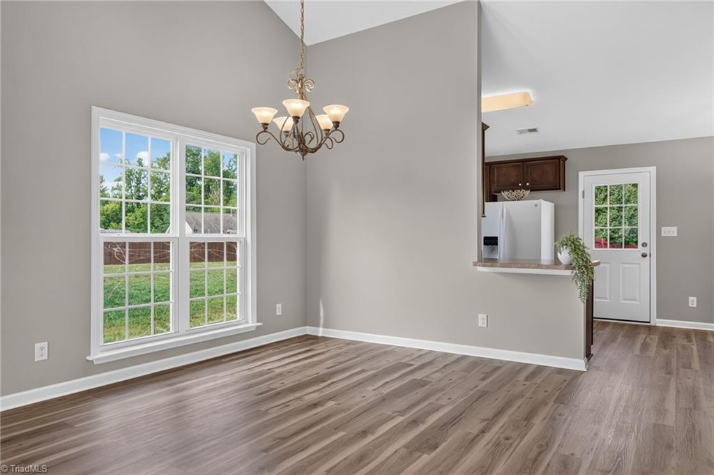 1575 Farningham Lane Property Photo 29
