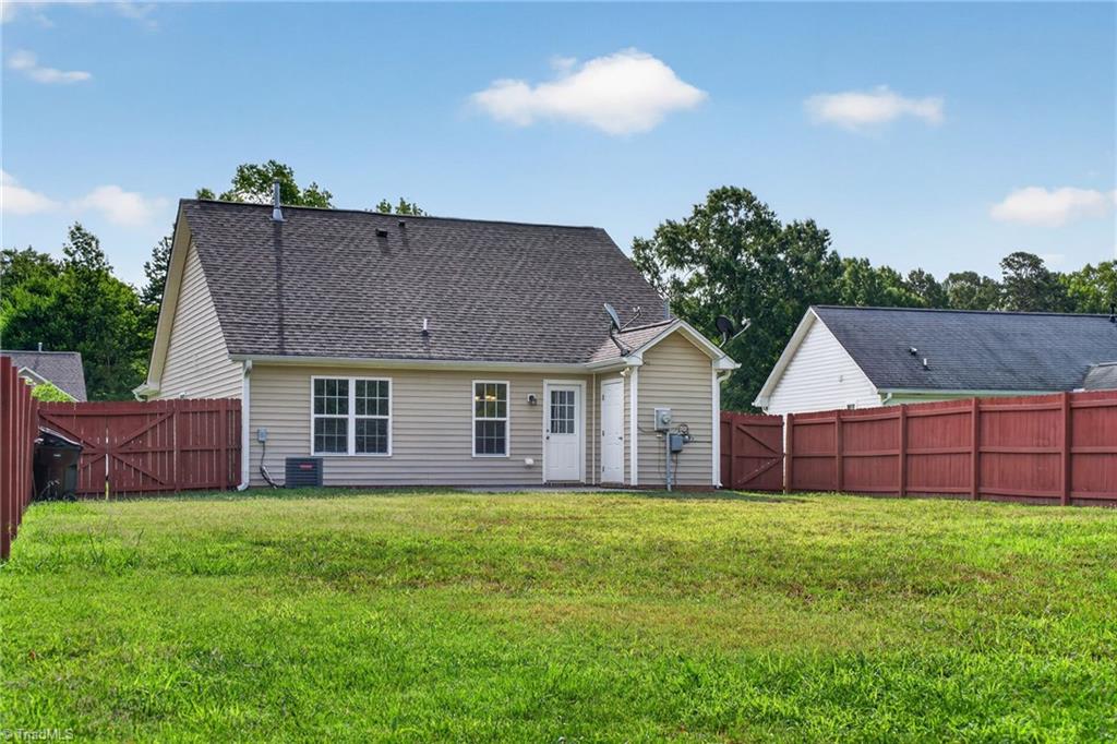 1575 Farningham Lane Property Photo 31