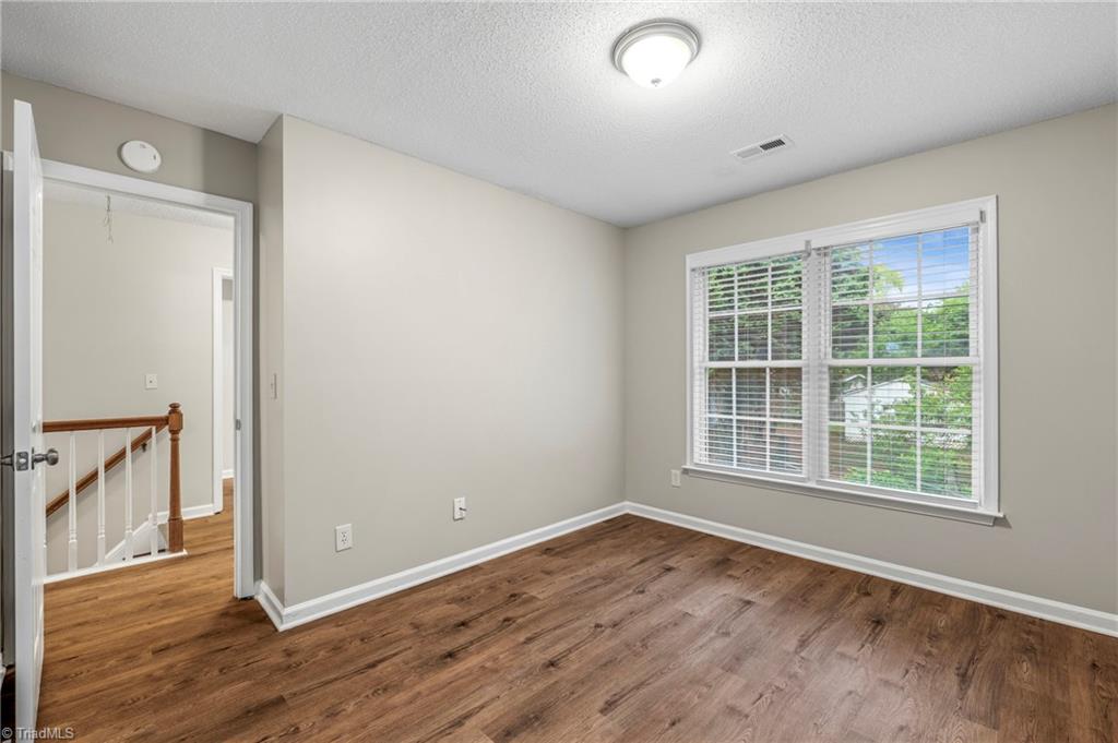 2320 Meadow Gate Drive Property Photo 26