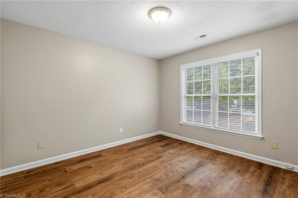 2320 Meadow Gate Drive Property Photo 29