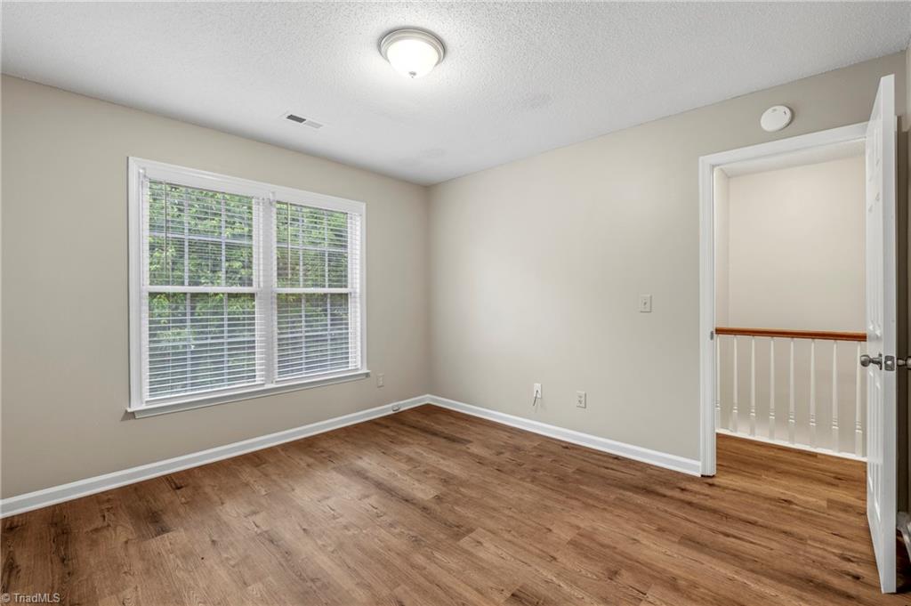 2320 Meadow Gate Drive Property Photo 30
