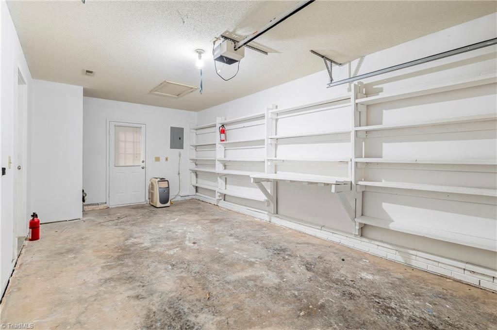 2320 Meadow Gate Drive Property Photo 33