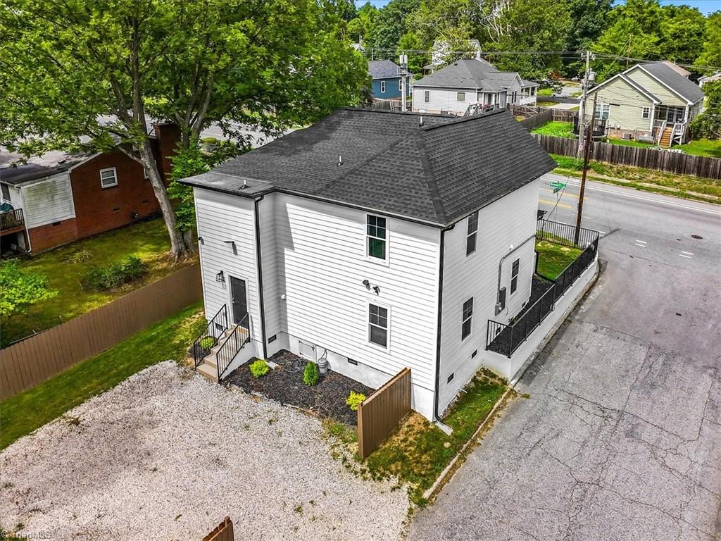 805 Bennett Street Property Photo 45