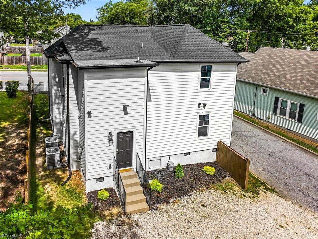 805 Bennett Street Property Photo 46