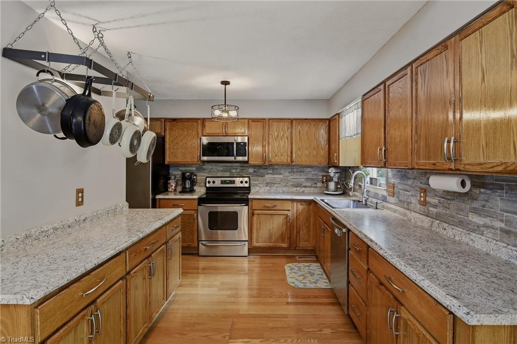 3402 Tagus Drive Property Photo 9