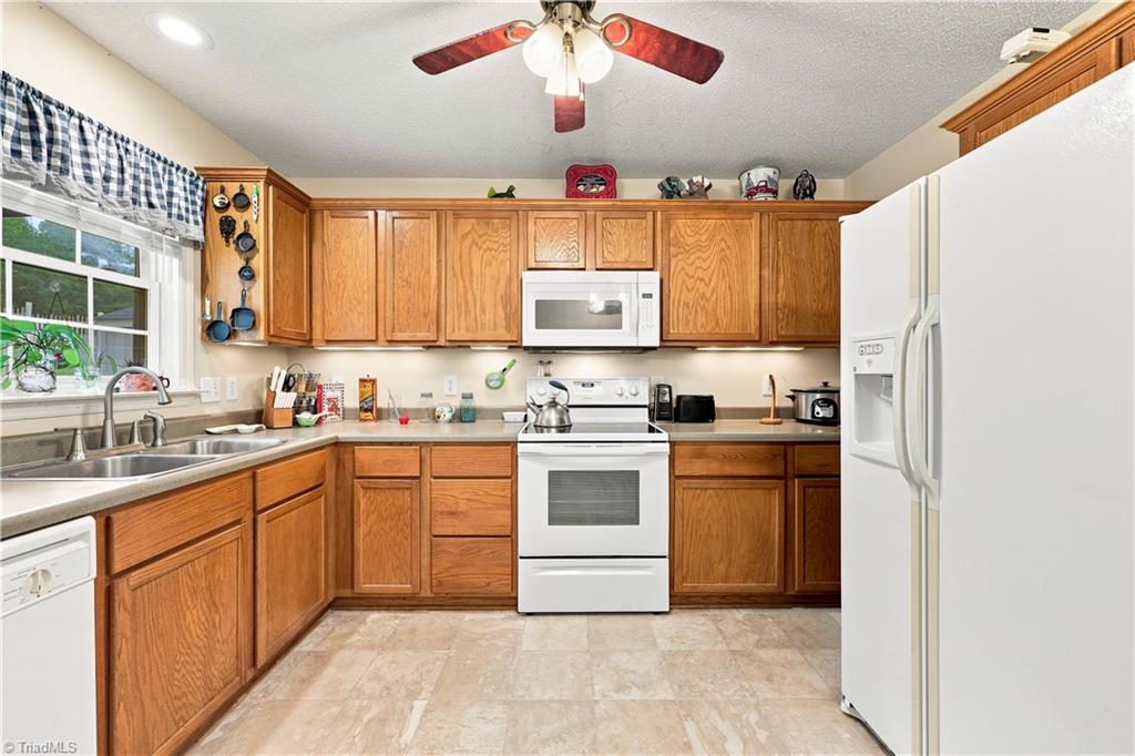 482 Moser Road Property Photo 8