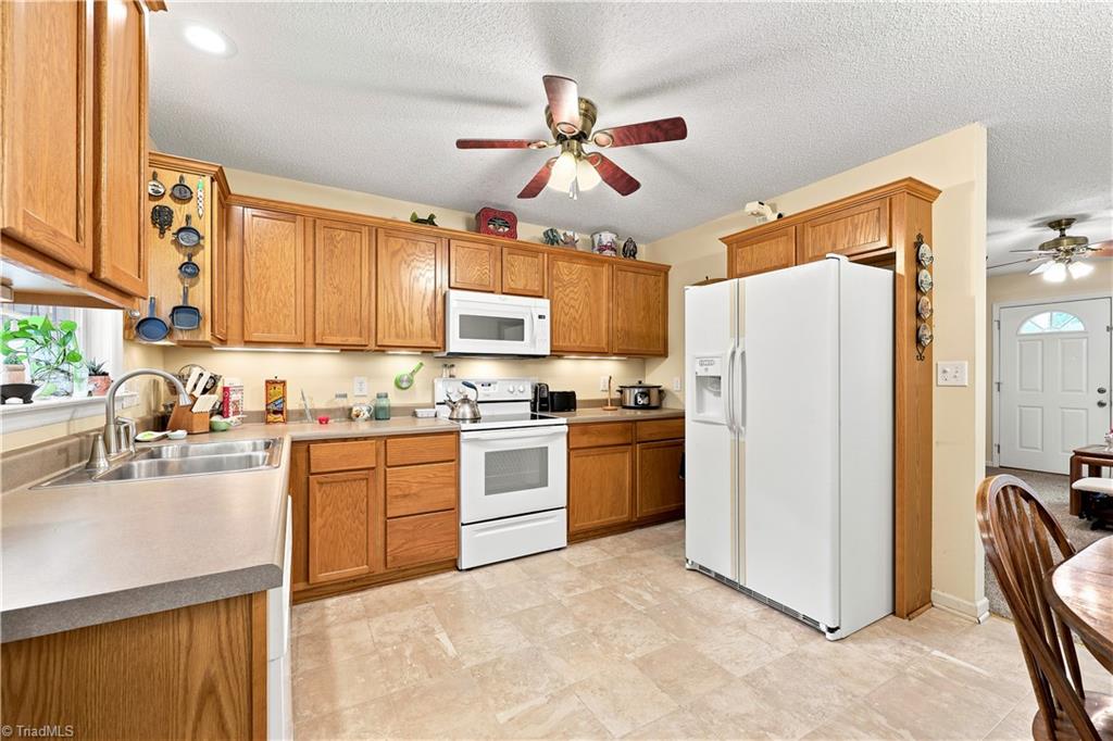 482 Moser Road Property Photo 10