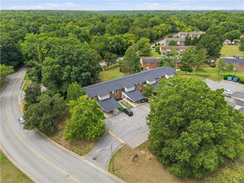 2215 Shadow Valley Road # C Property Photo 8