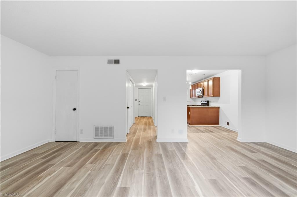 2215 Shadow Valley Road # C Property Photo 18
