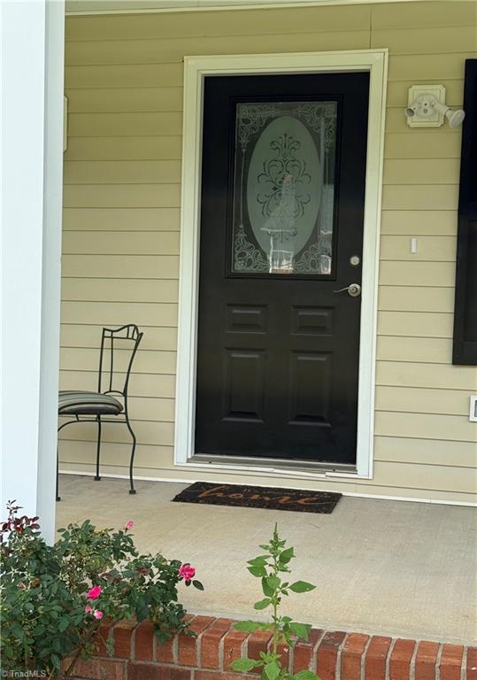 108 King Arthur Drive Property Photo 3
