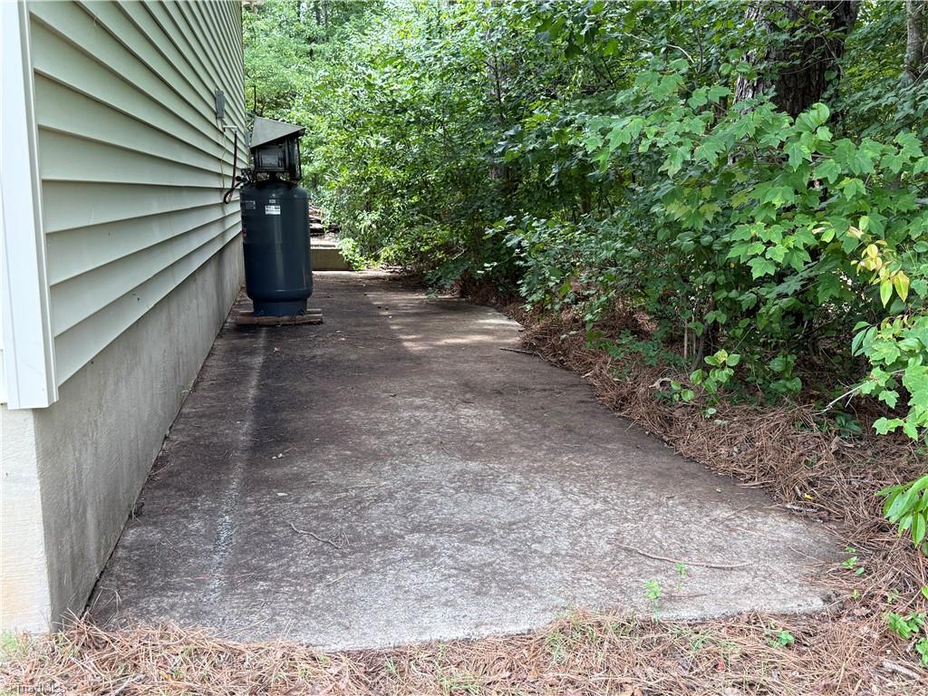 108 King Arthur Drive Property Photo 36