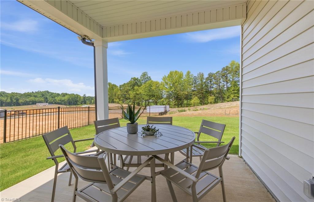 411 Chesney Place Property Photo 28