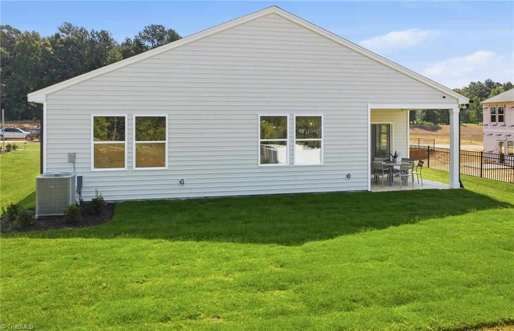 411 Chesney Place Property Photo 29