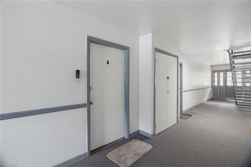 2829 N Ohenry Boulevard # A Property Photo 3