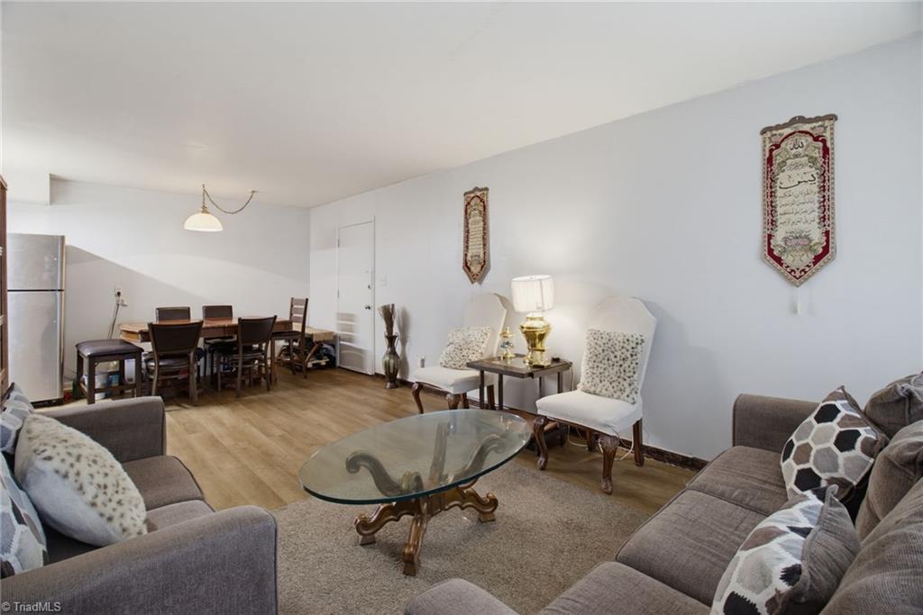 2829 N Ohenry Boulevard # A Property Photo 5