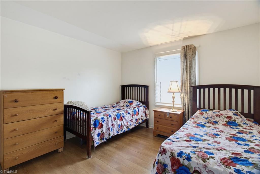 2829 N Ohenry Boulevard # A Property Photo 14