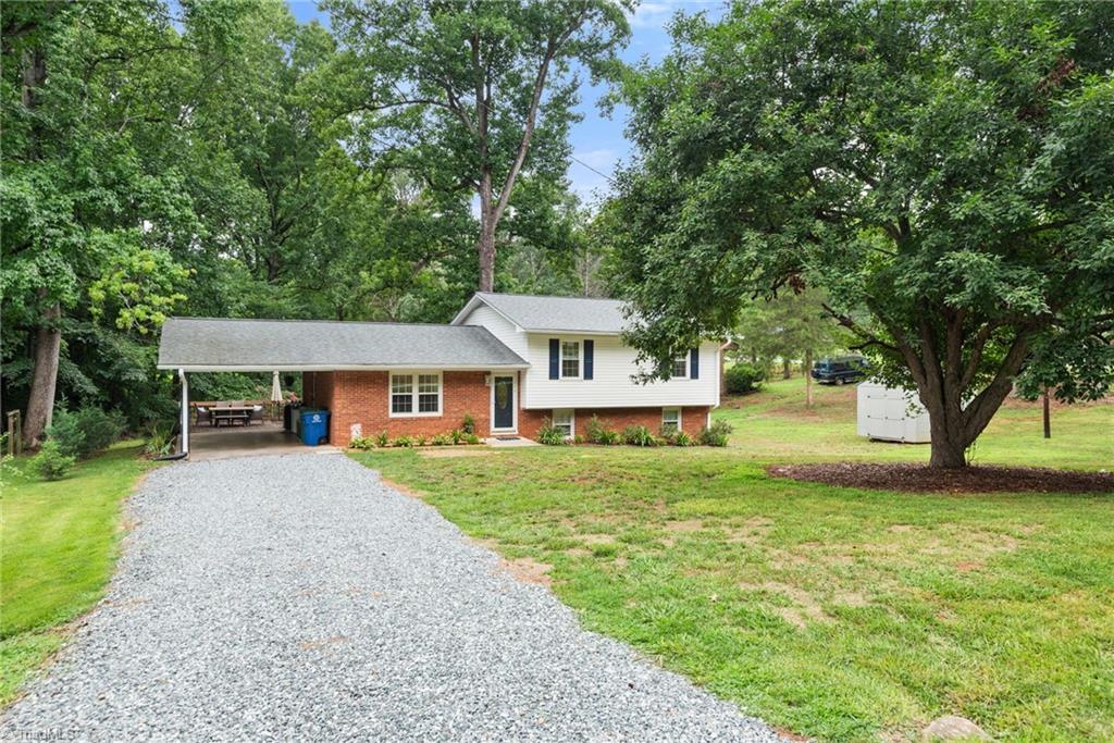 112 Kingwood Road Property Photo 3