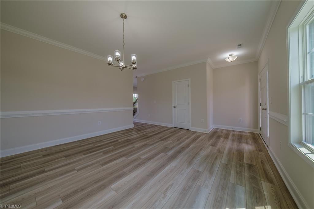 3719 Contimental Square Property Photo 3