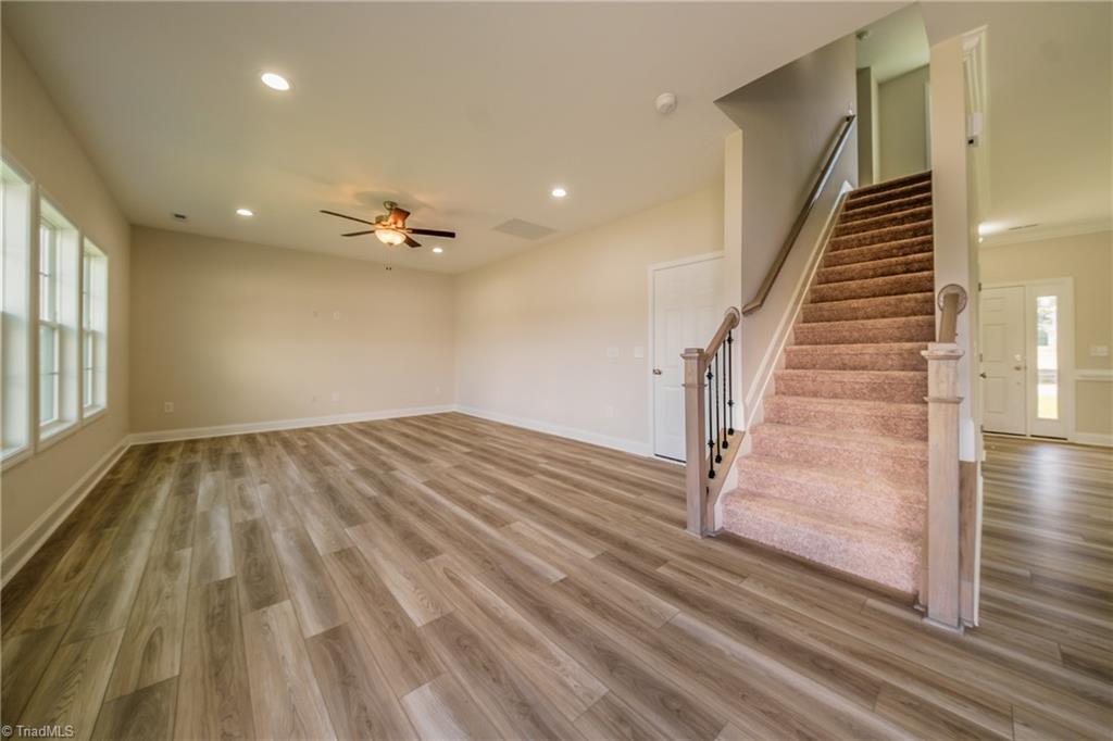 3719 Contimental Square Property Photo 10