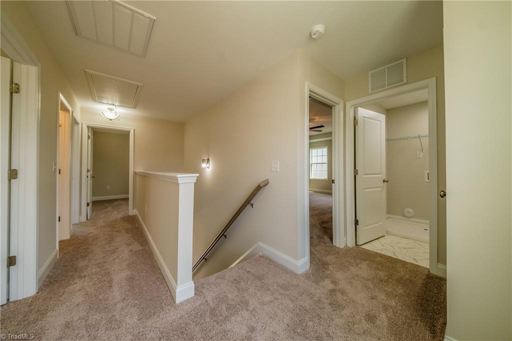 3719 Contimental Square Property Photo 11