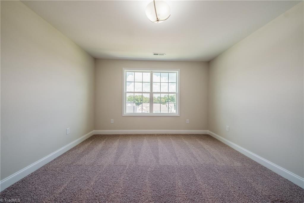 3719 Contimental Square Property Photo 21