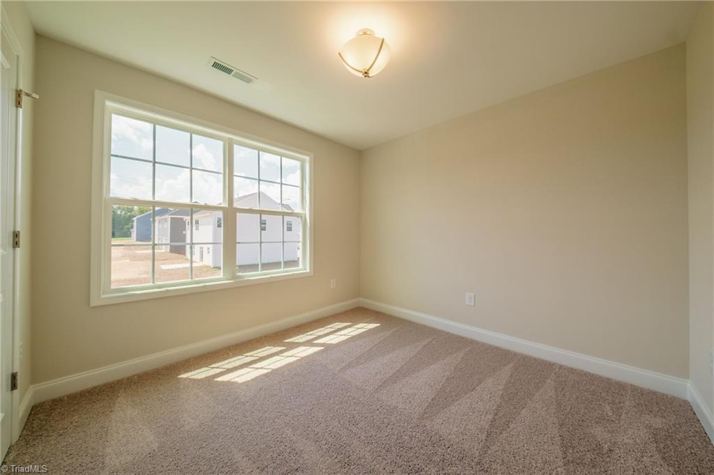 3719 Contimental Square Property Photo 24