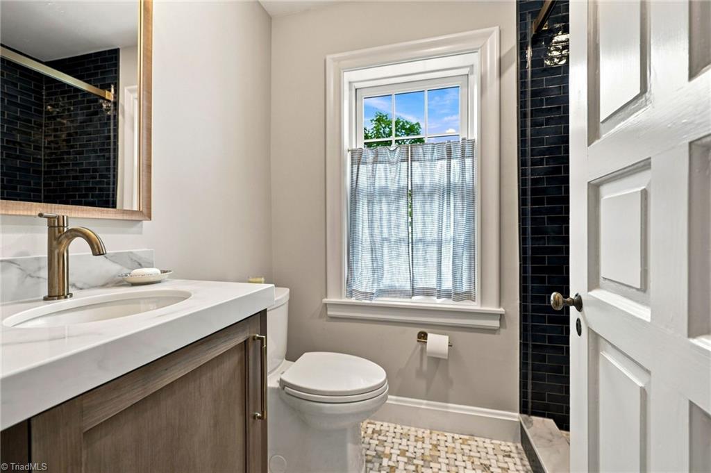 708 Florham Drive Property Photo 30