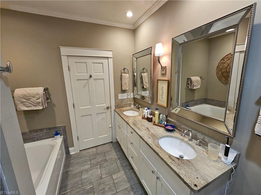 115 Laurel Place Property Photo 20