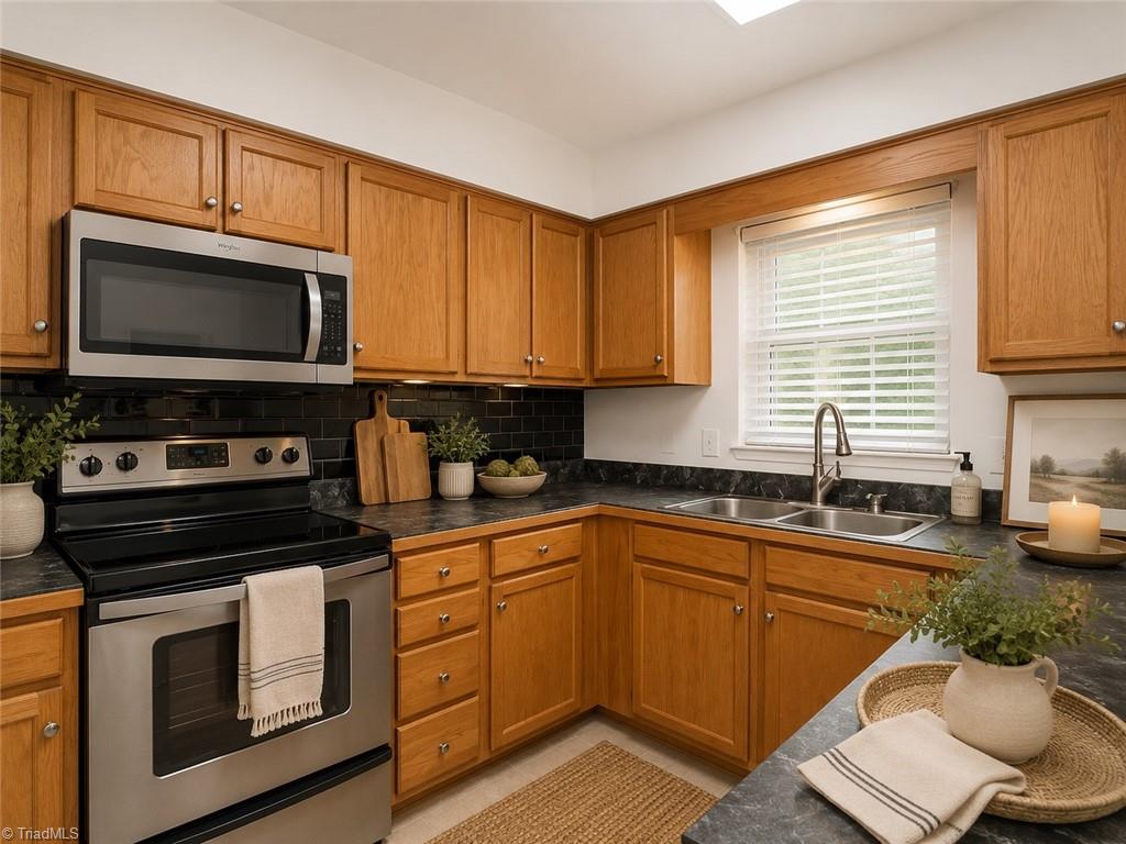 3955 Chucks Court Property Photo 6