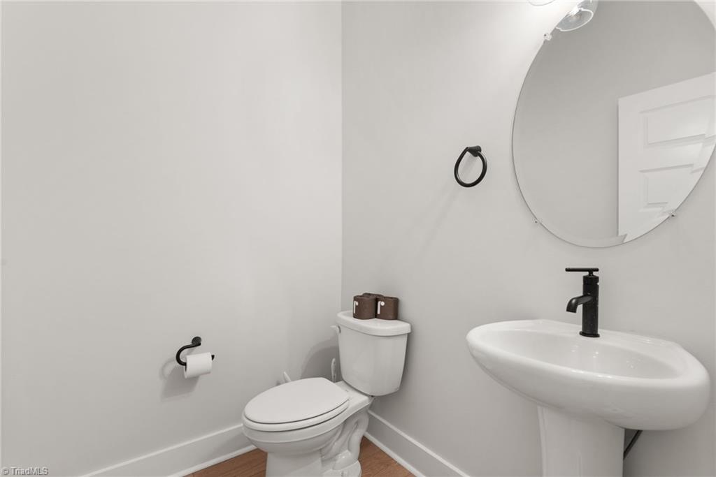 6721 Honeycutt Reserve Drive Property Photo 17