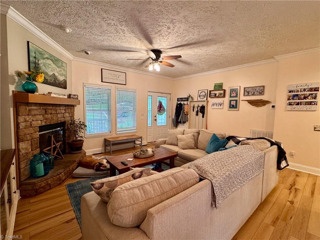 887 Bryan Road Property Photo 10