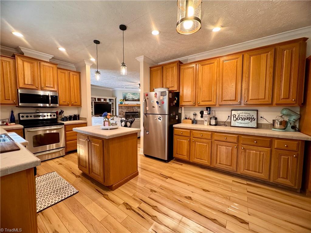 887 Bryan Road Property Photo 16