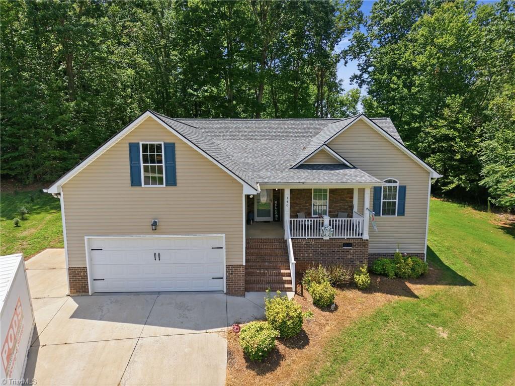140 Laurel Ridge Court Property Photo 3