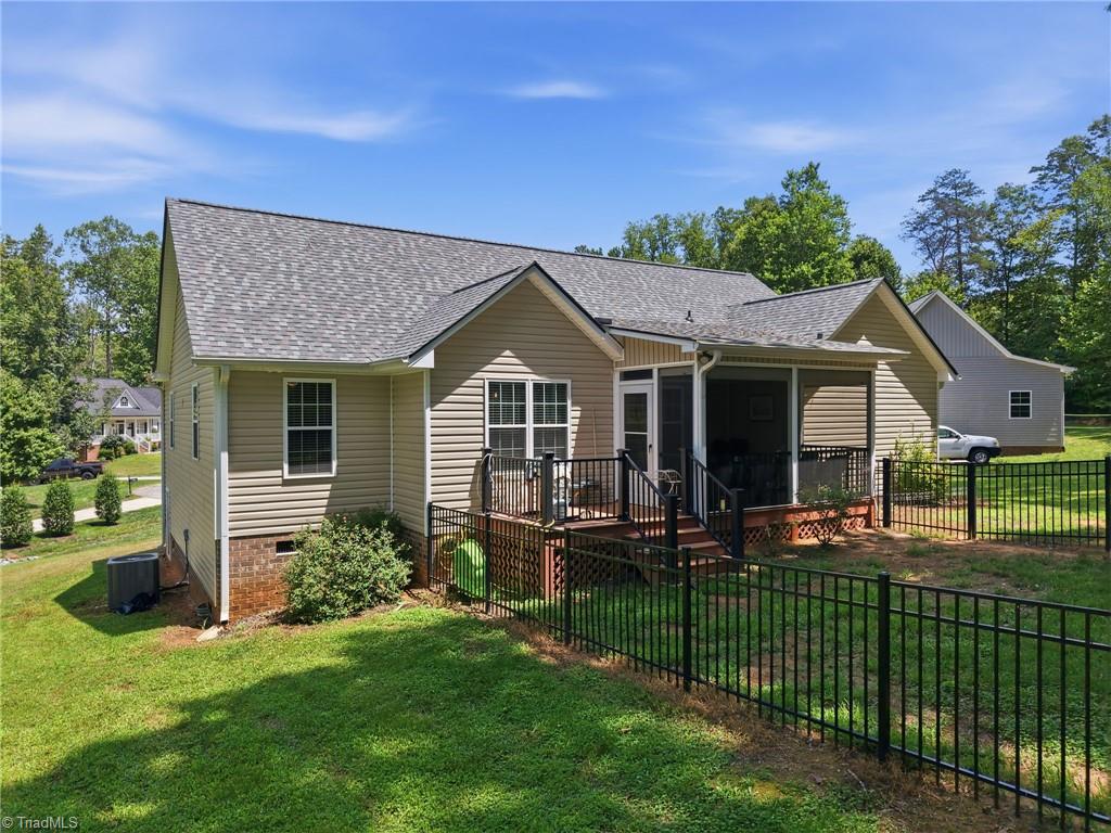 140 Laurel Ridge Court Property Photo 31