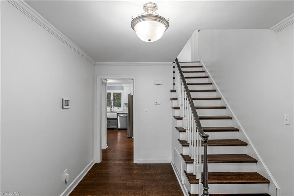 4103 Oak Hollow Drive Property Photo 2